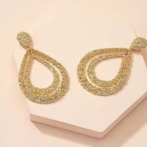 Wedding vintage Gold Teardrop Earrings